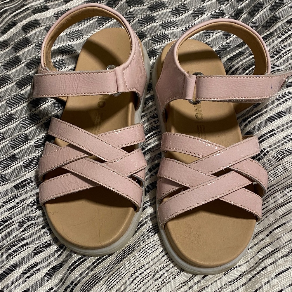 Naturino kids Light Pink Crisscross Sandals